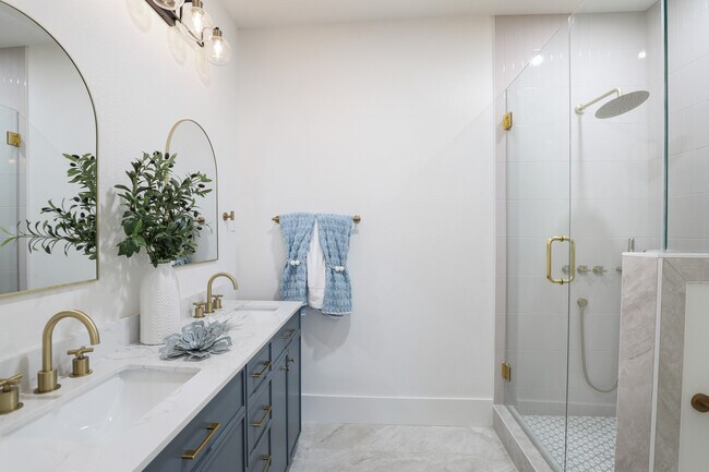 Building Photo - 1407 W Louisiana St