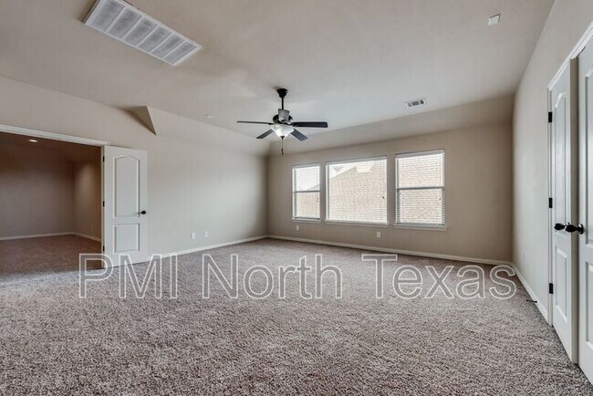 Building Photo - 11213 Amistad Dr