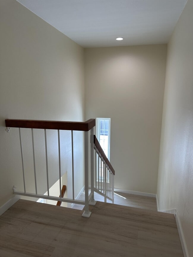 Building Photo - 306 Dolores Cir