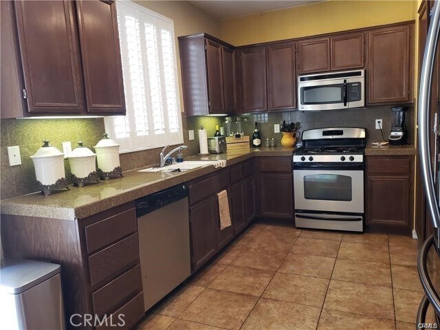 Building Photo - 12644 Madrona St