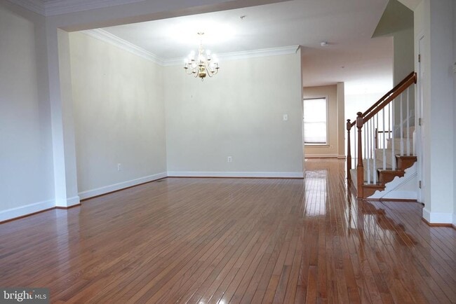Building Photo - 1112 Pleasant Dr