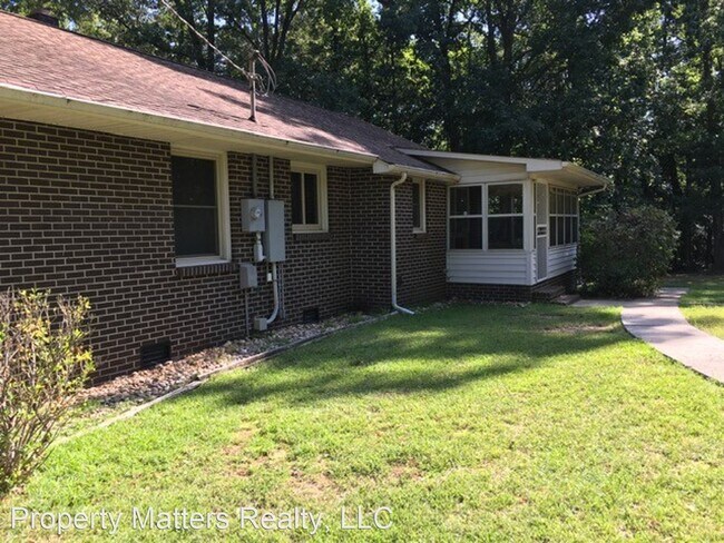 Building Photo - 3 br, 1 bath House - 1533 Pioneer Lane