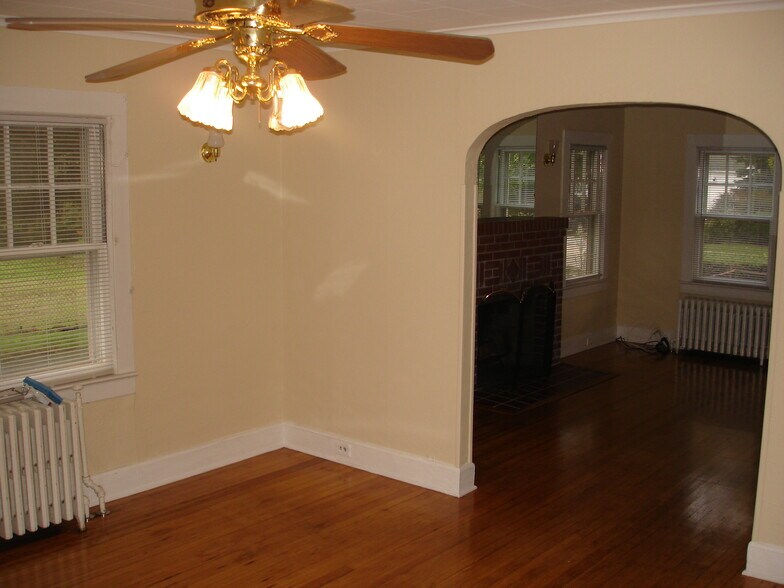 Dining Room - 197 Barton Ave