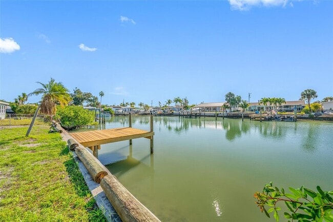 Building Photo - 7930 Causeway Blvd S