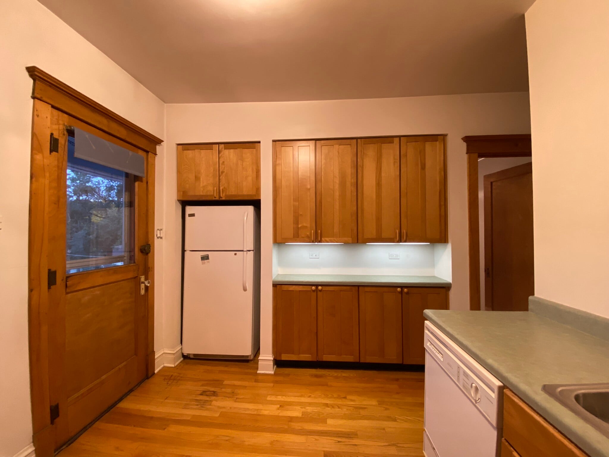 Building Photo - 607 N Humphrey Ave