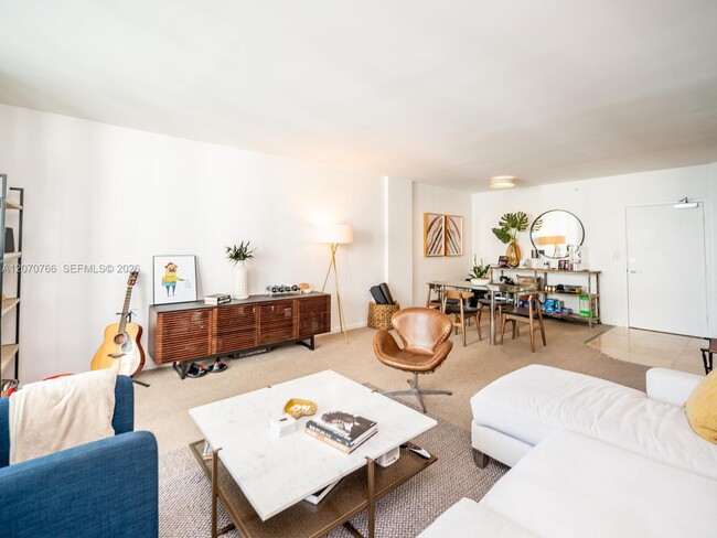 Building Photo - 10275 Collins Ave