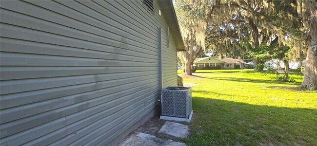 Building Photo - 318 Chesney Blvd