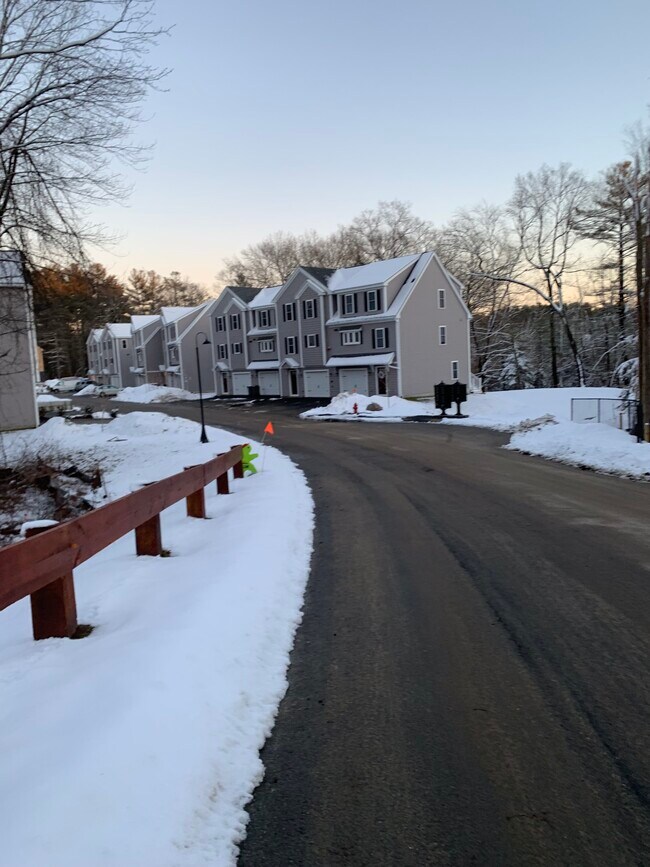 Building Photo - 26 Sugar Maple Ln