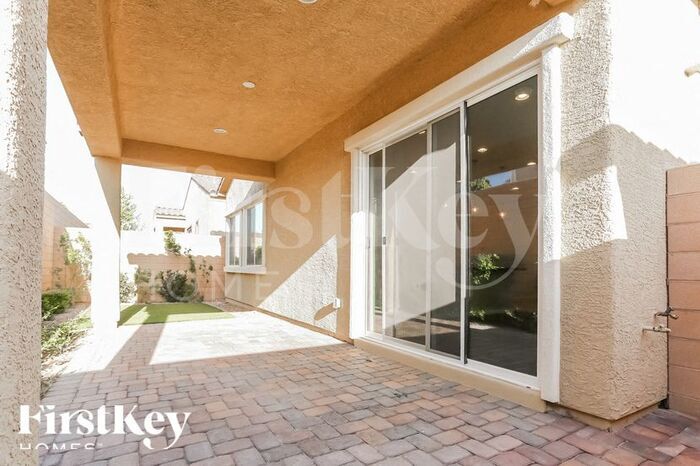 Building Photo - 10755 Blackrock Canyon Ave