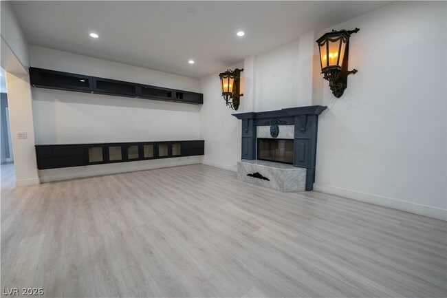 Building Photo - 4875 Impressario Ct