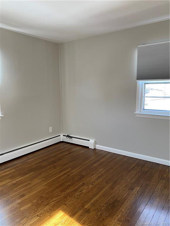 Building Photo - 44 Hillside Ave