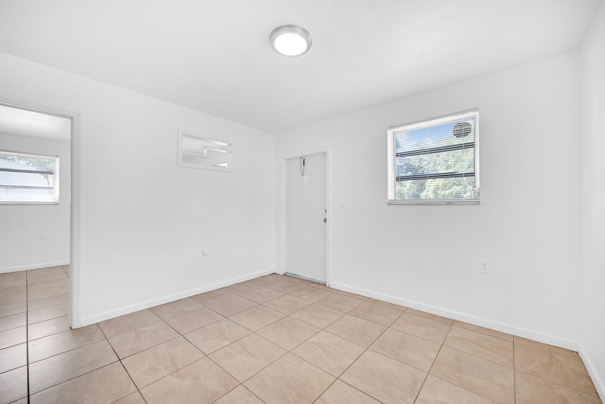 Building Photo - 567 NW 90th St