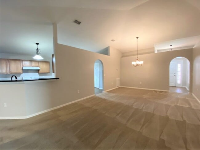 Building Photo - Beautiful 3 bedroom Port Orange Home!