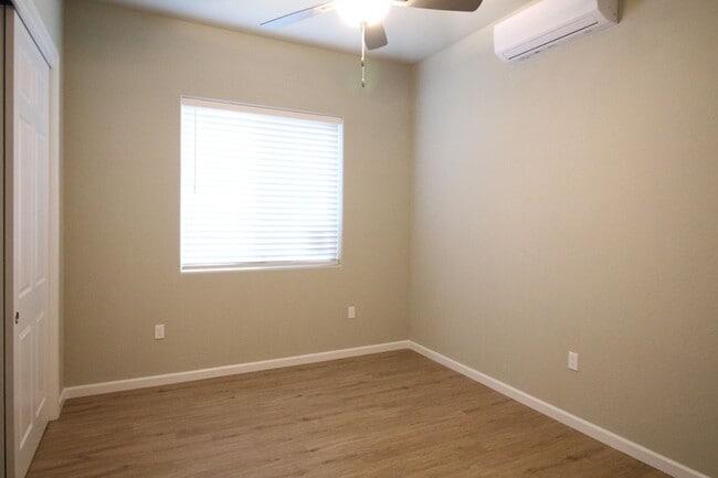 Building Photo - 6010 E Sussex Way