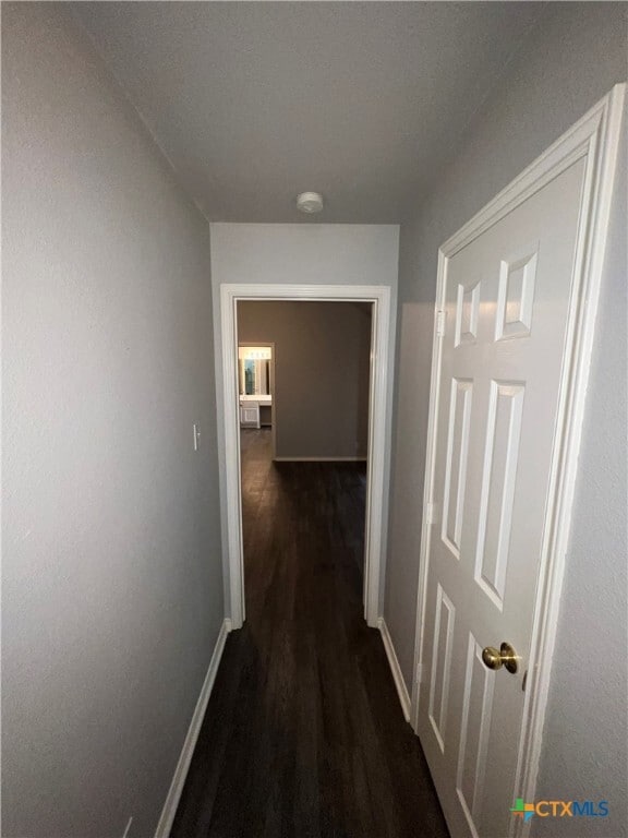 Building Photo - 1734 Oak Forest Dr