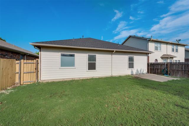 Building Photo - 5832 Center Ridge Dr