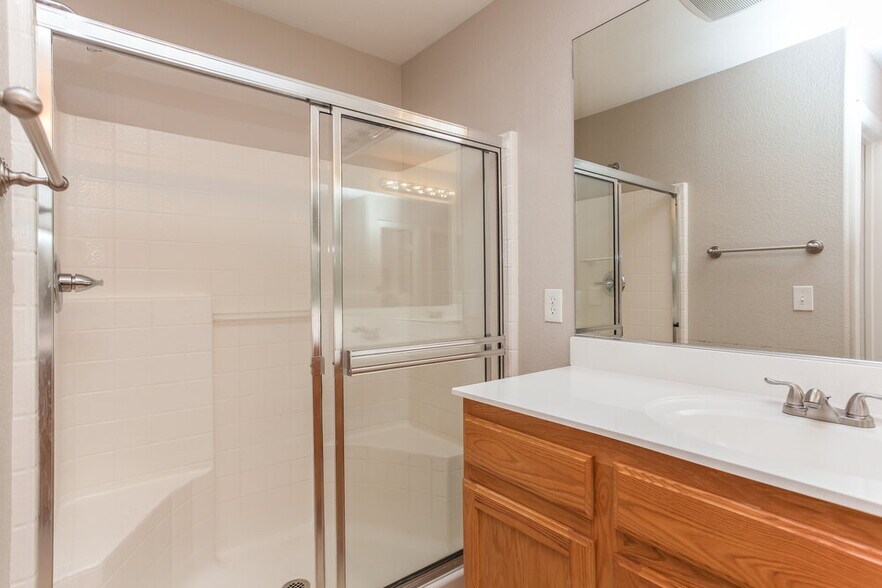 Building Photo - 6434 N Sean Creek St