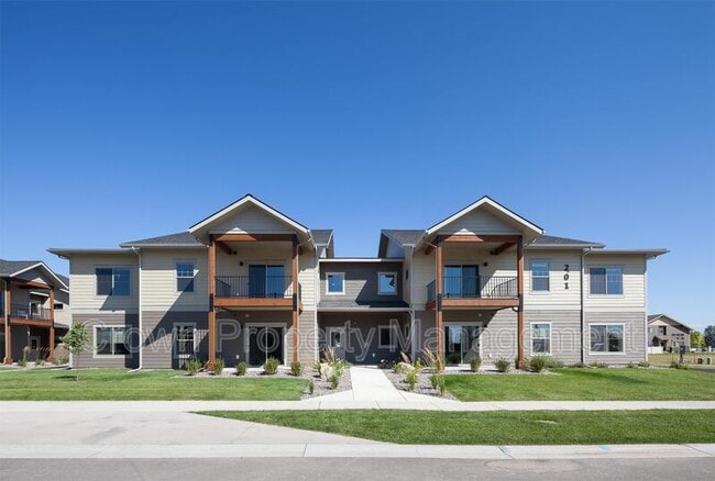 Building Photo - 207 Sawyer Ln