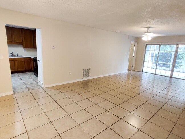 Building Photo - 8105 Olympia Ct