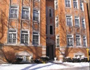 Building Photo - 8246 S Maryland St