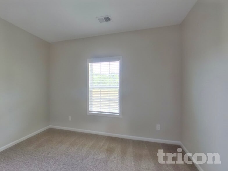 Building Photo - 817 Ellyson Dr
