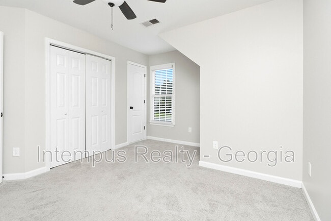 Building Photo - 4241 Moccasin Trail