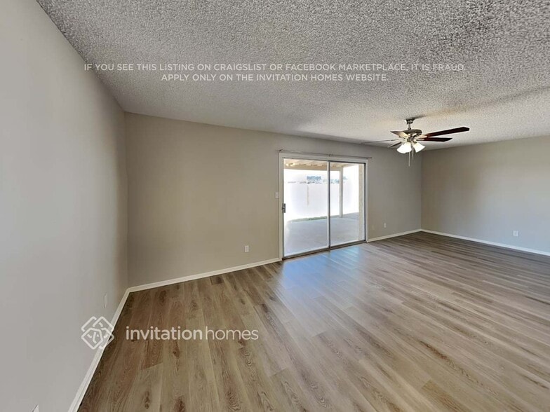 Building Photo - 5720 N 48th Ln