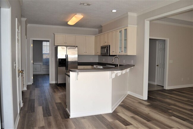 Building Photo - 351 Barnsley Dr