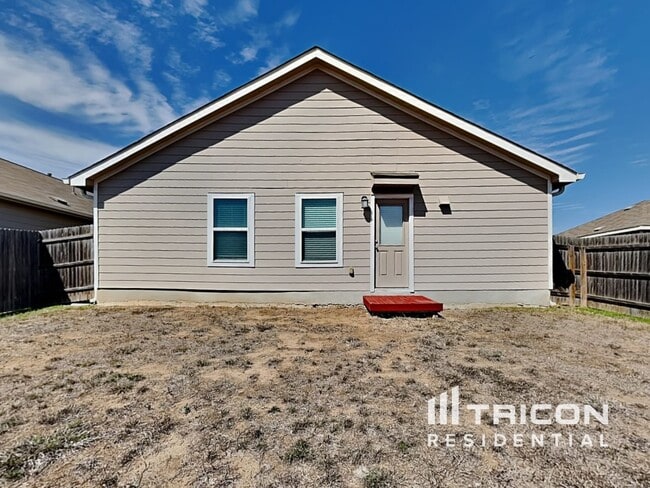 Building Photo - 9716 Marbach Brk