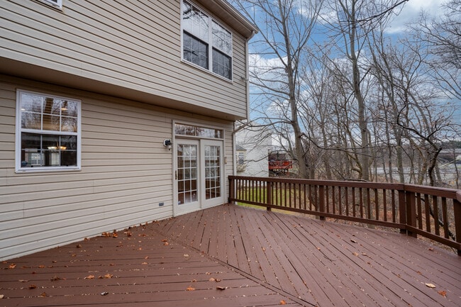 Building Photo - 20821 Shamrock Glen Cir