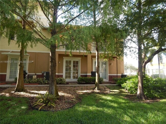 Building Photo - 4622 SW 75th Way