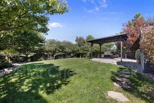 Building Photo - 267 N Millbrook St