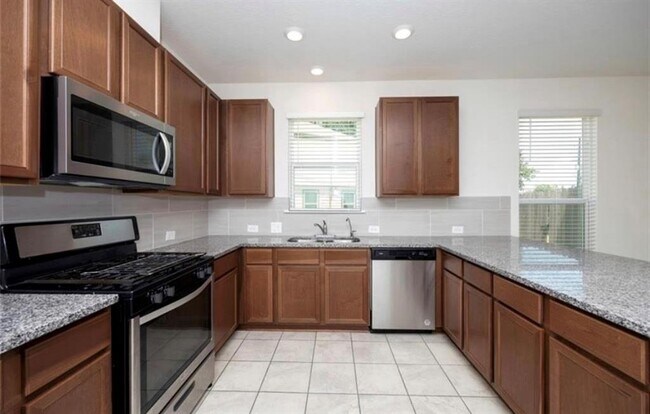 Building Photo - 702 Hardwood Grv Ct