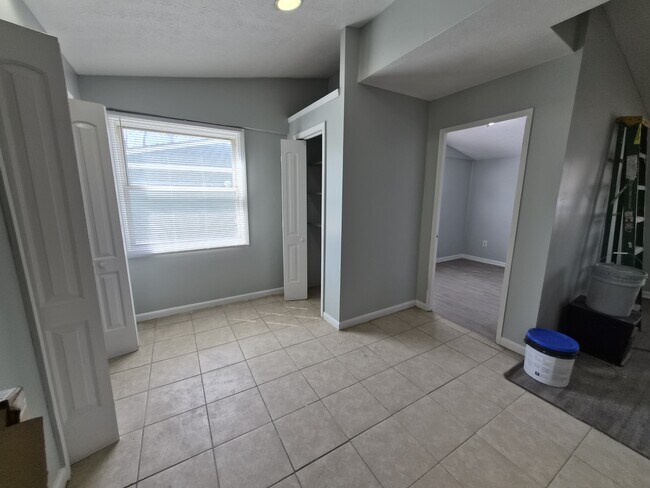 Building Photo - 4709 Ribble Rd