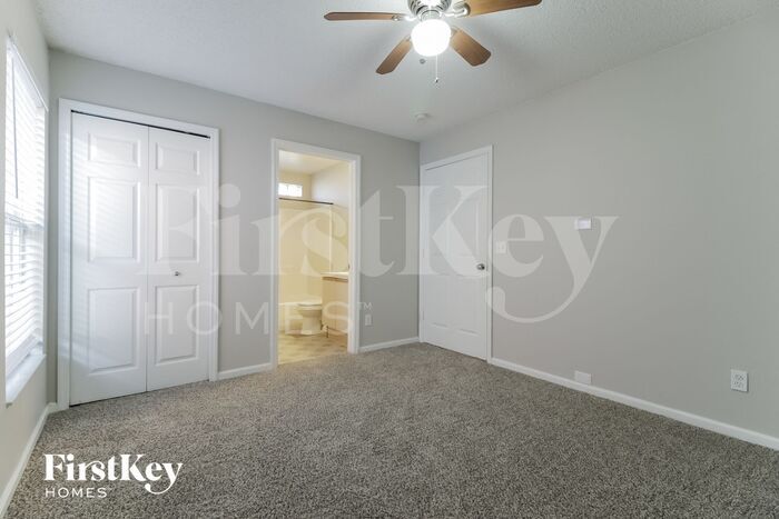 Building Photo - 5227 Aventura Blvd