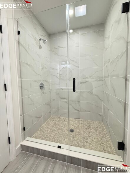 Building Photo - 19 Cottage St