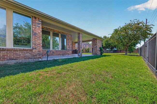 Building Photo - 10834 Poolman Pl