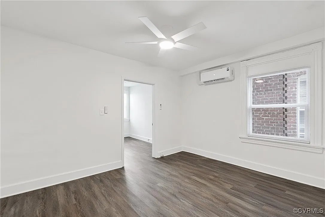 Building Photo - 3139 Ellwood Ave