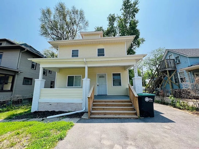 Primary Photo - 2519 Wirt St