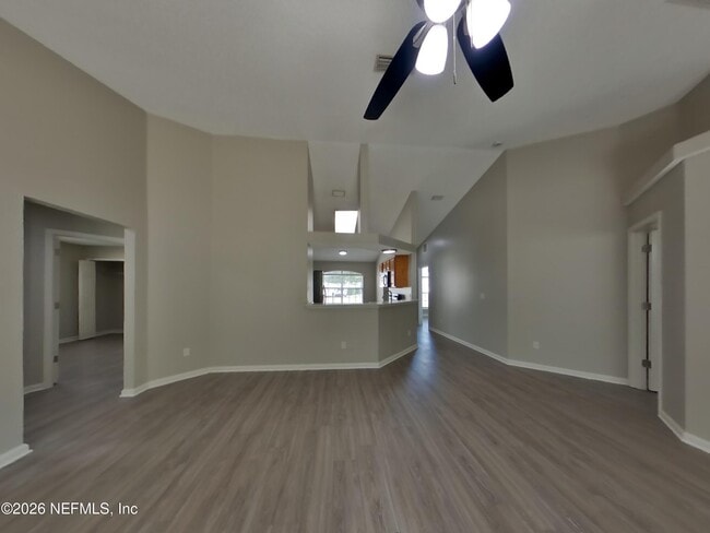 Building Photo - 1330 Summerbrook Dr