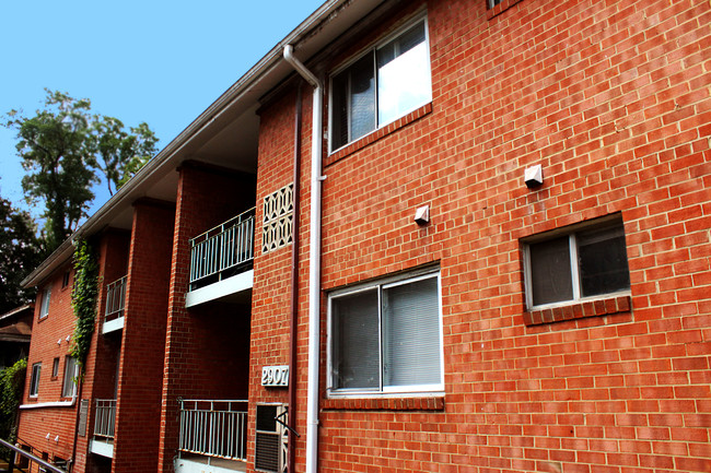 Building Photo - Pomeroy Gardens