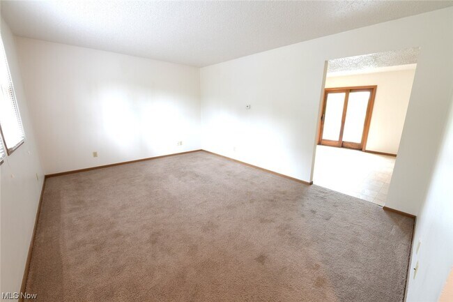 Building Photo - 1328 Richey Rd