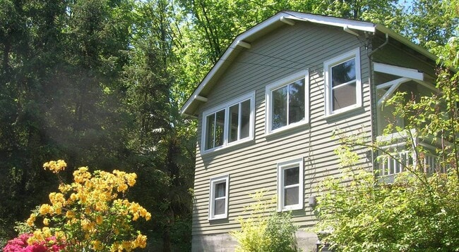 Building Photo - 8820 40th Ave S