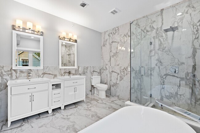 Building Photo - 57 Lincoln Ave