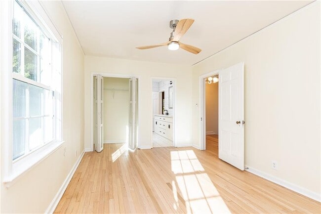 Building Photo - 200 W Paces Ferry Rd NW