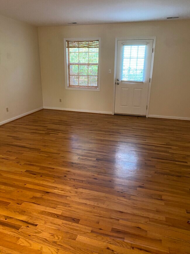 Living area - 105 Fidelity St
