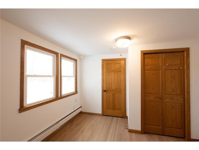 Building Photo - 6412 Xenium Ln N