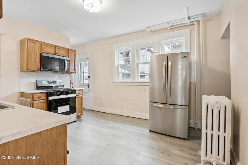 Building Photo - 559 Myrtle Ave