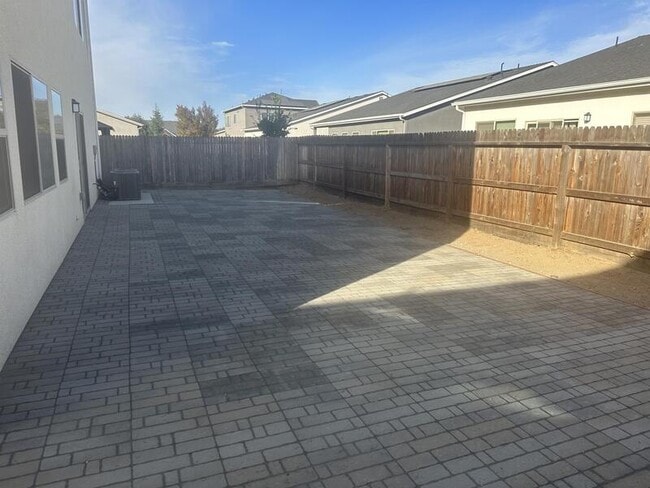 Building Photo - 3762 Bonifacio Way