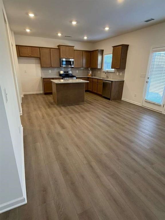 Building Photo - 261 Bloomfield Cir